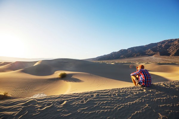 Comment faire une traversée du désert du Sahara en 4x4 tout en respectant l'environnement?
